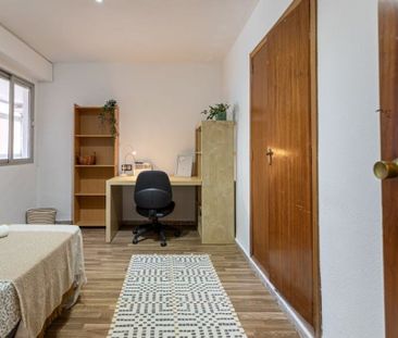 Carrer del Poeta Más i Ros, Valencia, Valencian Community 46022 - Photo 1