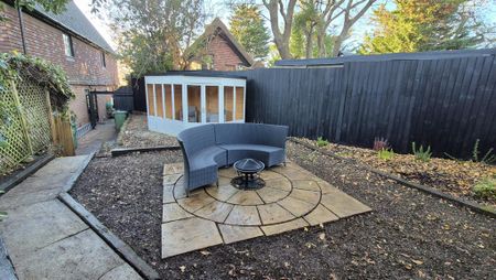 Detached house to rent - Photo 4