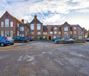 Gammons Lane, Watford, Watford, WD24 - Photo 1