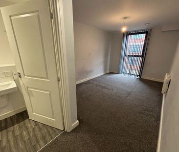 2 bedroom flat to rent - Photo 4