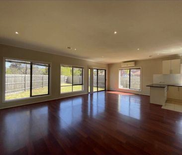 South Morang - Photo 3