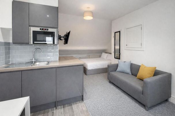 1 bedroom house of multiple occupation to rent - Photo 1