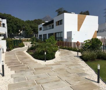 Alquiler Adosado en Nueva Andalucía - Los Naranjos, Marbella - Photo 6