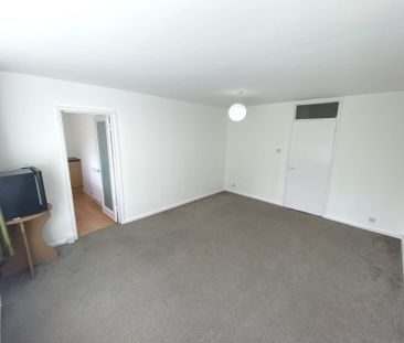 Price £1,225 pcm - Available 09/05/2026 - Unfurnished - Photo 3