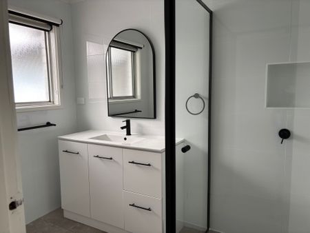 Charming Family Home in Meadow Heights - Photo 5