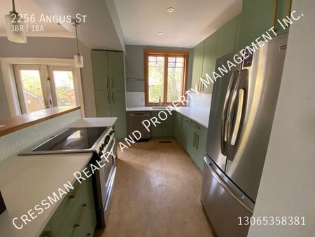 3 bed, 1 bath FULL HOUSE located Downtown Regina, SK - Photo 4