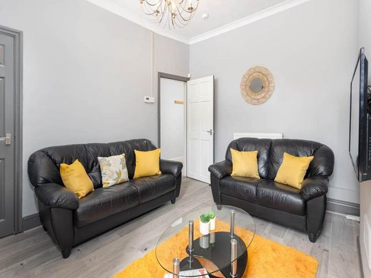 3 bedroom house share to rent - Photo 1