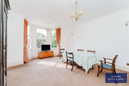 4 bedroom flat to rent - Photo 3