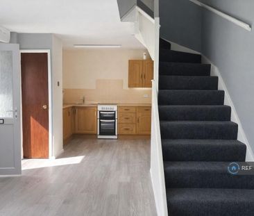 2 bedroom end of terrace house to rent - Photo 6