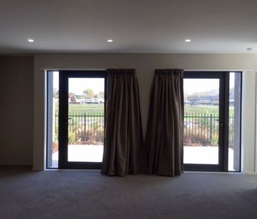 21 Bellbird Lane, Marshland - Photo 1