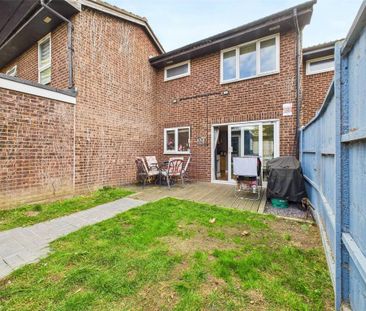 3 bedroom end of terrace house to rent - Photo 6