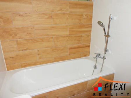 Pronájem prostorného bytu 2+kk, 80 m - Photo 3