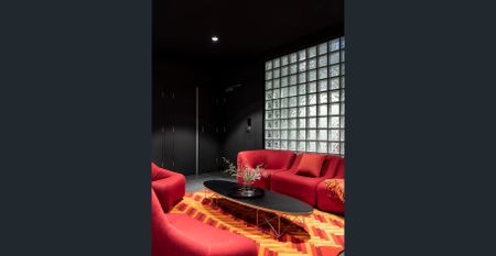 All-inclusive | Fully Furnished | Flexible Leases - Photo 3