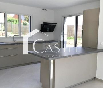 Maison • Orgeval - Photo 2