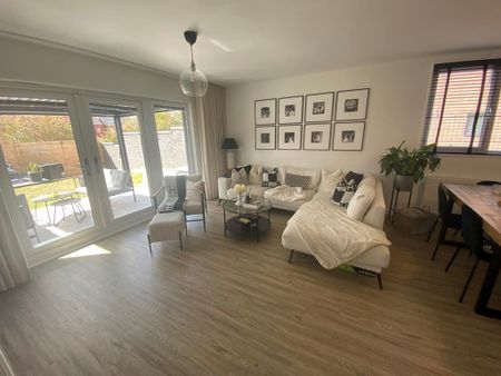 3 bedroom semi-detached house to rent - Photo 5