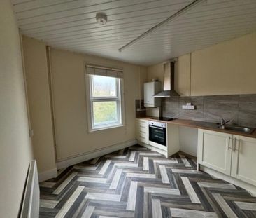 2 bedroom flat to rent - Photo 6
