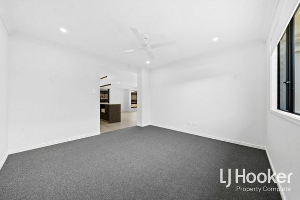 SLEEK & STYLISH NEAR NEW BUILD - GREAT SIZE BACKYARD! - Photo 1
