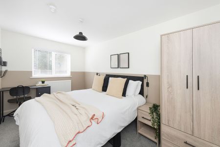 22 Forsythia Gardens, NG7 2LW, NOTTINGHAM - Photo 4