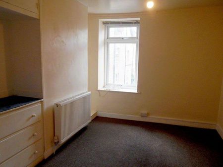 4 bedroom terraced house to rent - Photo 5