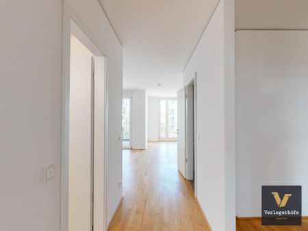 Mitten im Verlegerviertel. Helle 3-Zimmer-Wohnung mit gemütlicher Loggia! - Photo 3
