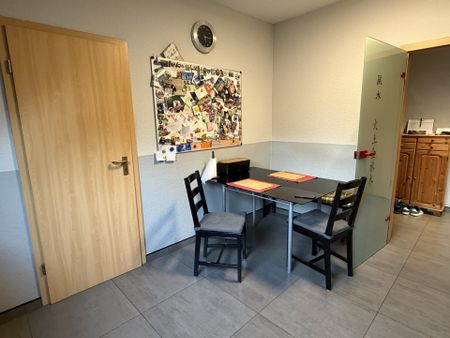 Kleine Einheit! Maisonettewohnung mit Balkon, Garten + Stellplatz in Flüren - Photo 4