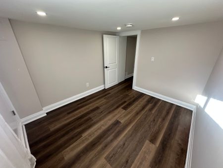 For Lease - 104 Rosslyn Avenue Unit# 1, Hamilton, Ontario - Photo 2