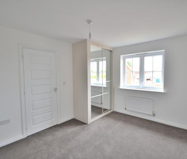 Clifford Smith Drive, CM6, Felsted - Photo 4