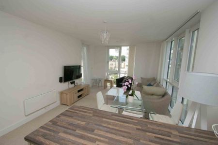 1 bed Flat for rent - Photo 3