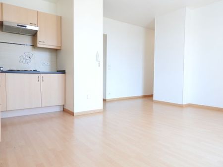 Location Appartement 3 pièces 56m² LONGWY 54400 - Photo 3