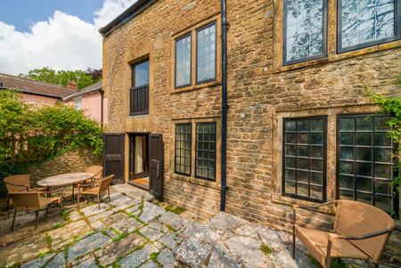 3 bedroom barn conversion to rent - Photo 2