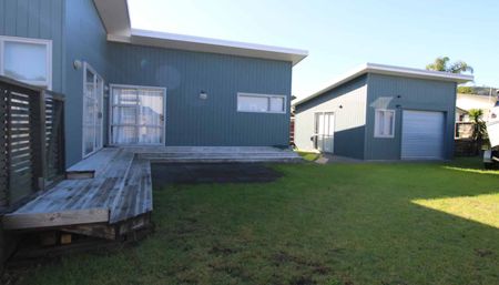 Family fun on Waimare - Photo 4