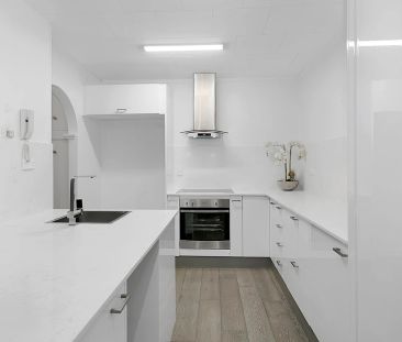 STUNNINGLY SOPHISTICATED PROPERTY IN THE CBD - Photo 6
