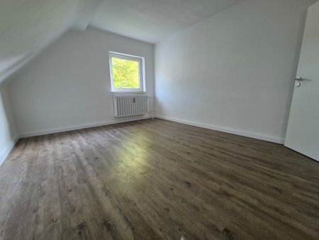 Ideal für Singles – Schicke Dachgeschosswohnung! - Photo 5