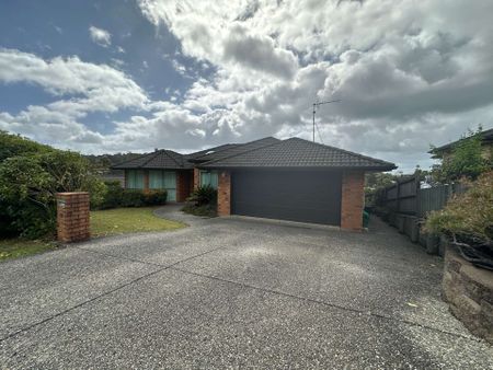 Orewa Family Home - Photo 3