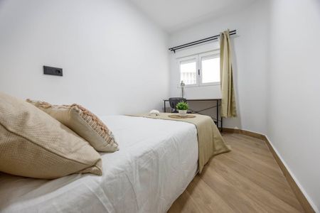 Carrer de lArquitecte Arnau, Valencia, Valencian Community 46020 - Photo 3