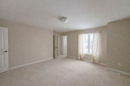 For Lease - 661 Julia Drive, Welland, Ontario - Photo 4