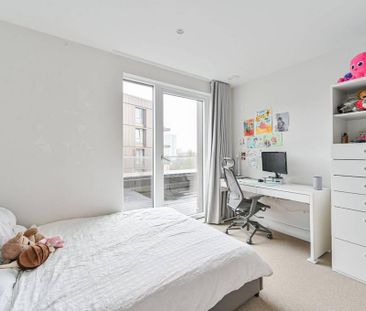 3 bedroom flat to rent - Photo 6