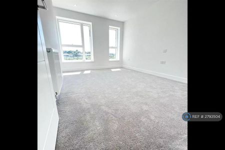 2 bedroom terraced house to rent - Photo 3