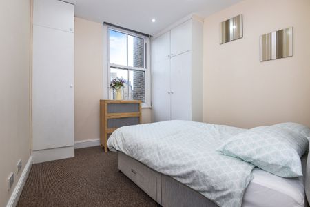 High Street, Wimbledon Hill, London, SW19 - Photo 2