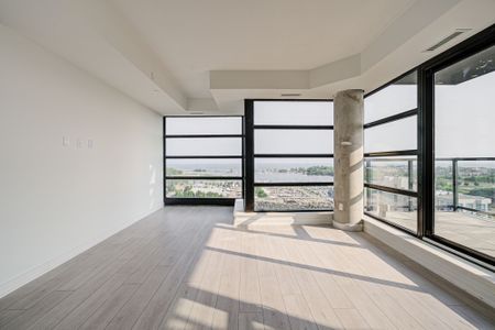 For Lease - 1606 Charles Street Unit# 1605, Whitby, Ontario - Photo 3