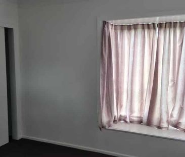 Three bedroom home in Dinsdale - Photo 2