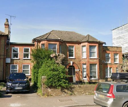 2 Bed Flat, Brownhill Road, SE6 - Photo 3