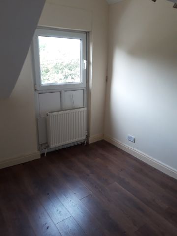 1 Bed Flat, Cleveland Road, M8 - Photo 2