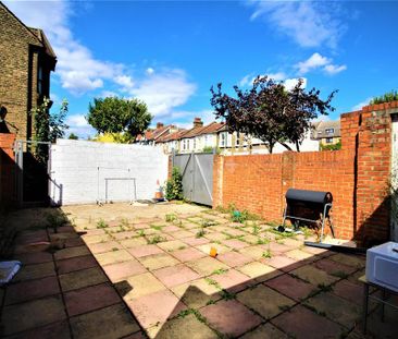 3 bedroom house share to rent - Photo 4