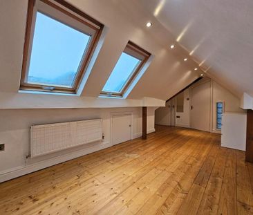 3 bedroom end of terrace house to rent - Photo 2