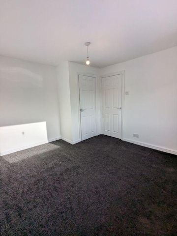 2 bedroom semi-detached house to rent - Photo 2