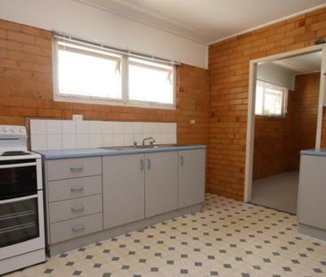 4/32 Paxton Street, North Ward - Photo 3