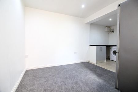 Queens Road, Southall - Photo 4