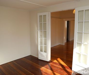 Charming Character Home in Prime Indooroopilly Location - Photo 4