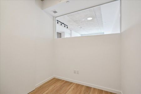 For Lease - 689 The Queensway N/A Unit# 613, Toronto, Ontario - Photo 2